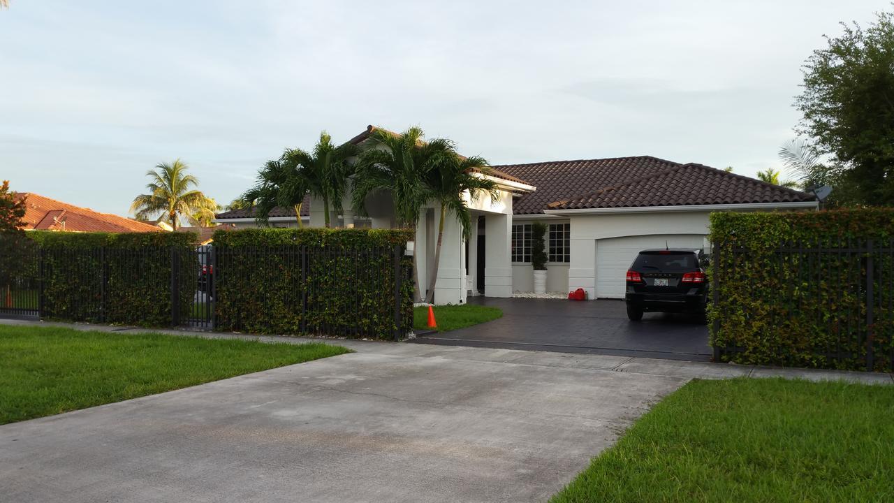 Modern Cabin 1 Miami Buitenkant foto